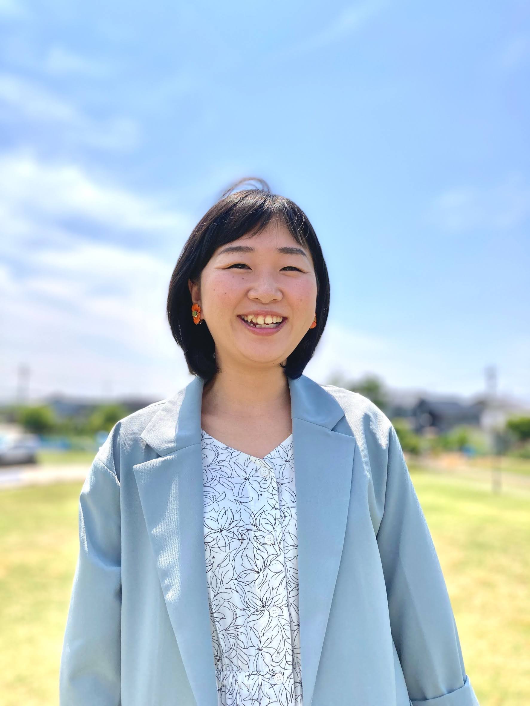 2022プロフィールｂ